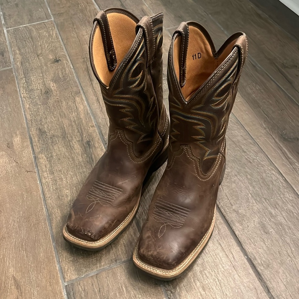 Ariat cowboy boots